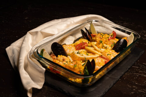 Poză cu Paella cu fructe de mare (2 persoane)