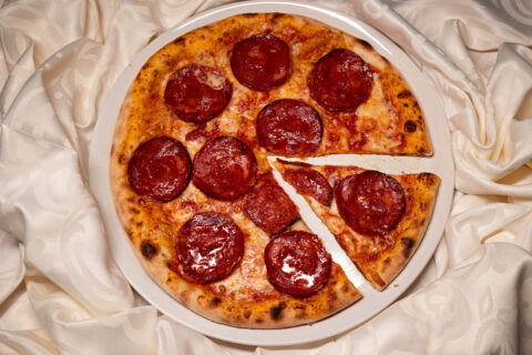 Poză cu Pizza Calabrese