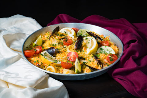 Poză cu Paella cu fructe de mare pentru două persoane