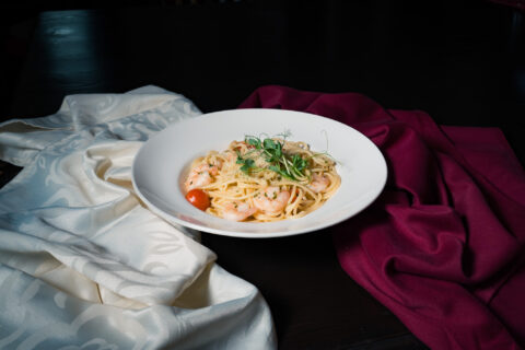 Poză cu Spaghetti alioli gamberi în stil mediteranean