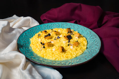 Poză cu Risotto aurit cu porumb și șofran